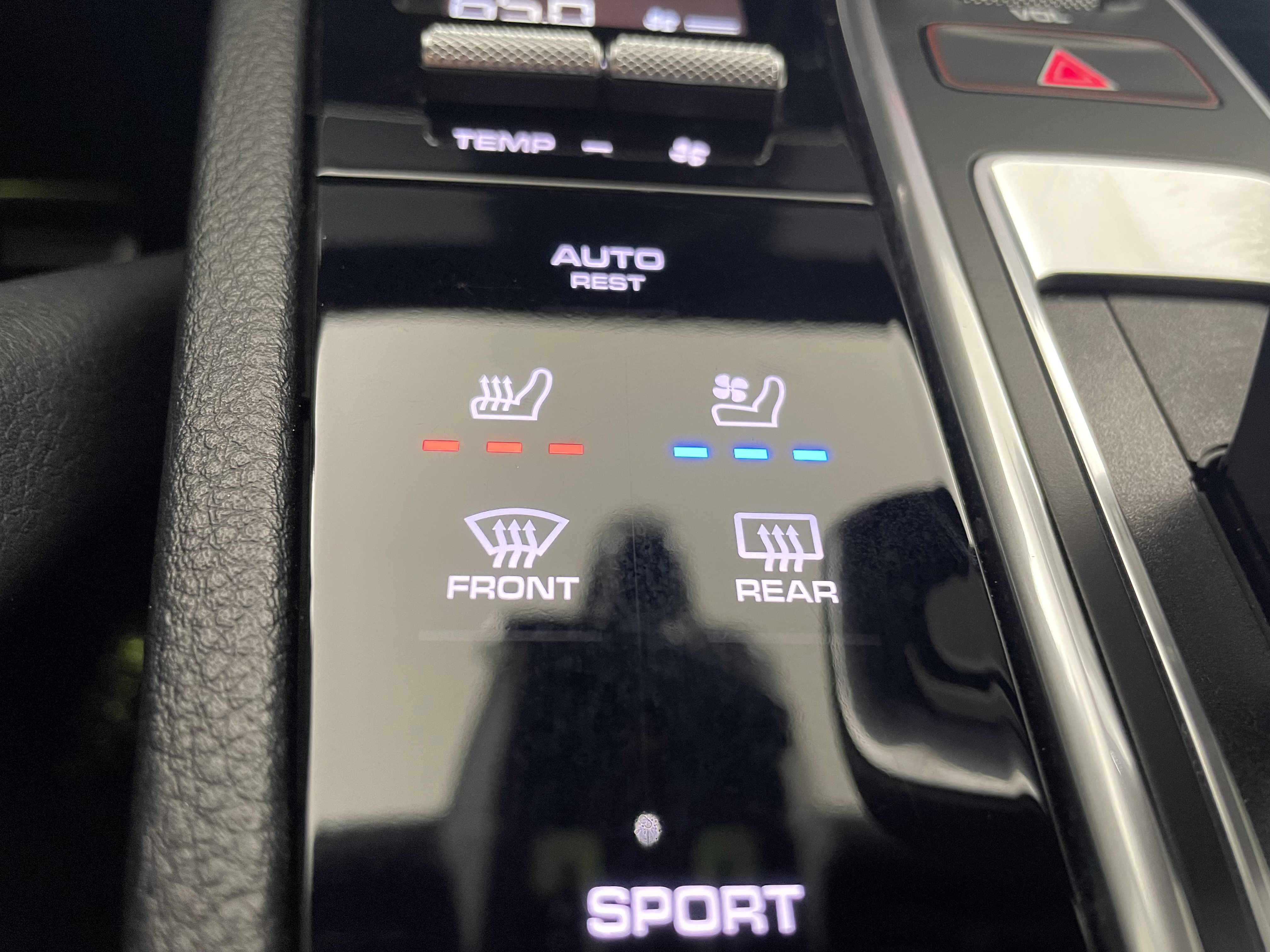 Used 2021 Porsche Cayenne S image 23