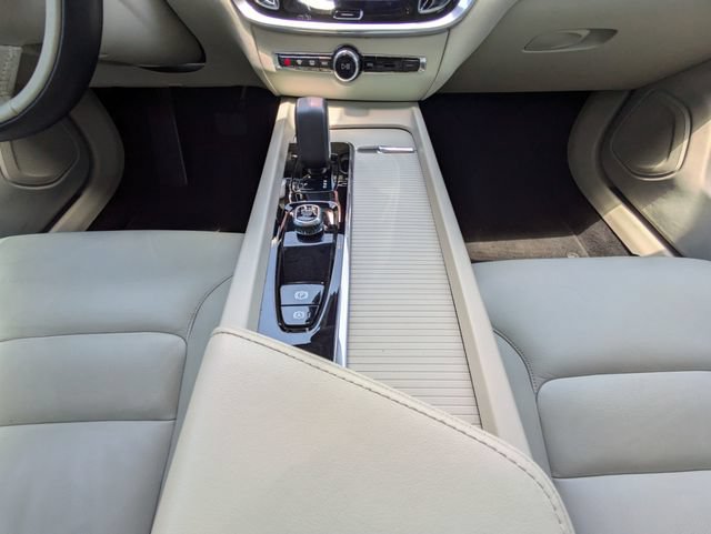 Certified 2025 Volvo S60 B5 Core FWD image 22