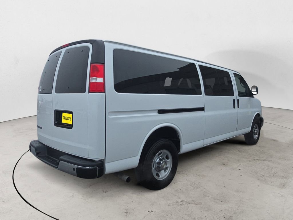 Used 2024 Chevrolet Express 3500 LT w/ LT Preferred Equipment Group image 5
