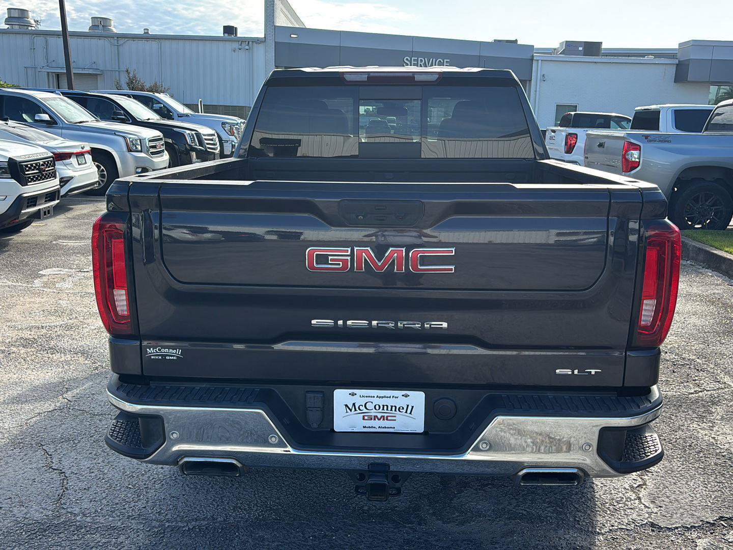 Used 2022 GMC Sierra 1500 SLT w/ SLT Premium Plus Package AWD/4WD image 6