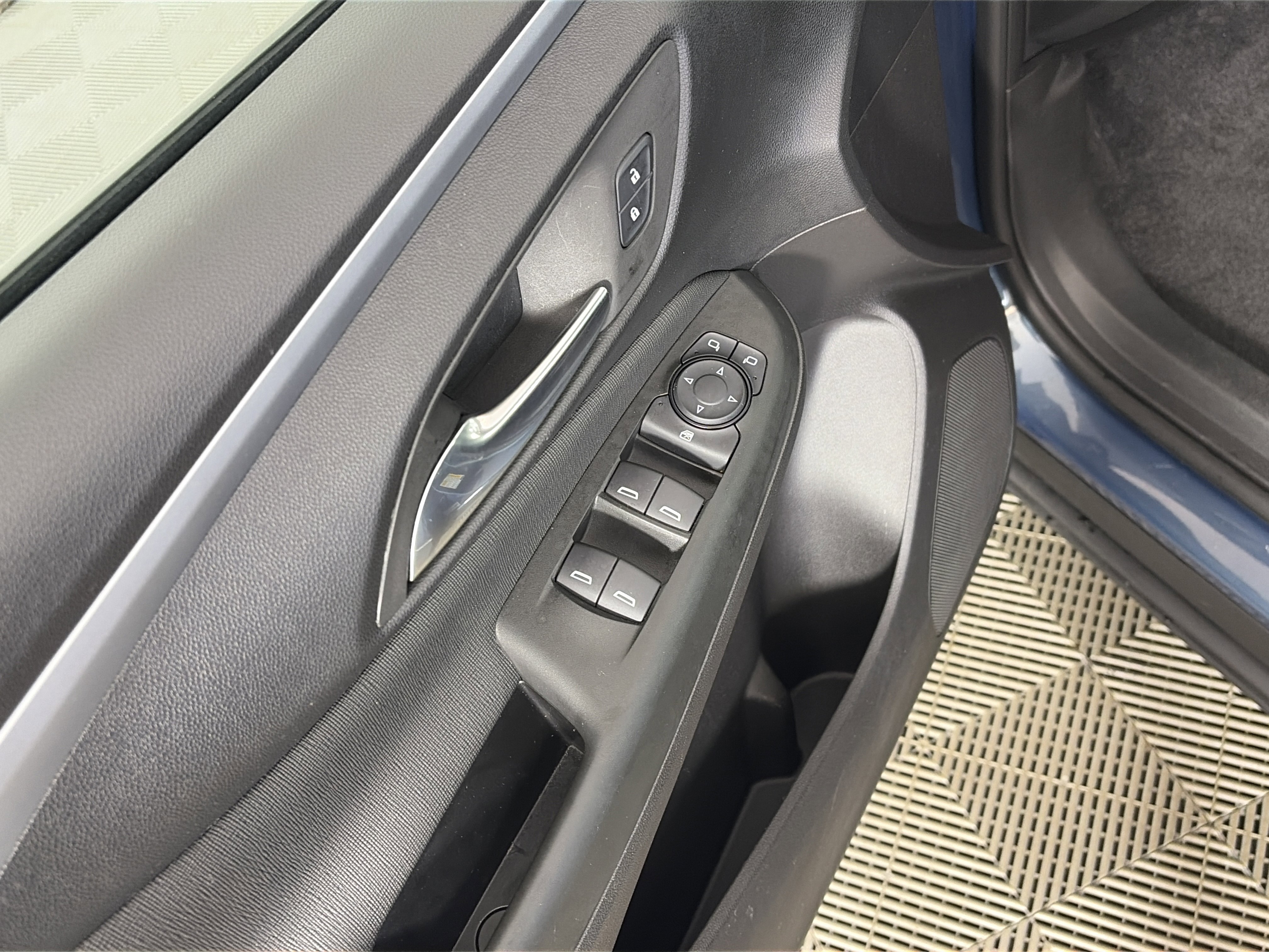 Certified 2025 Buick Envista Preferred FWD image 25