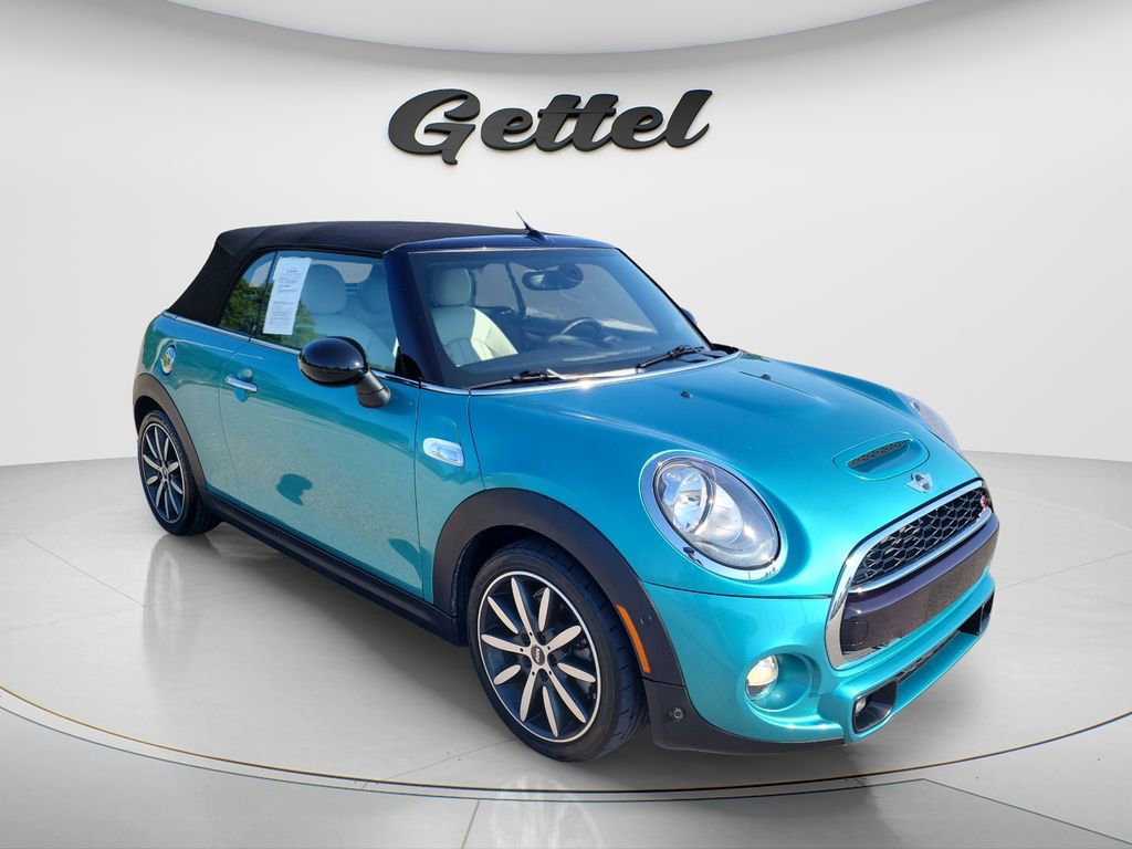 Used 2018 MINI Cooper S image 2