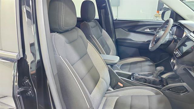 Used 2023 Chevrolet TrailBlazer LT w/ Convenience Package FWD image 24