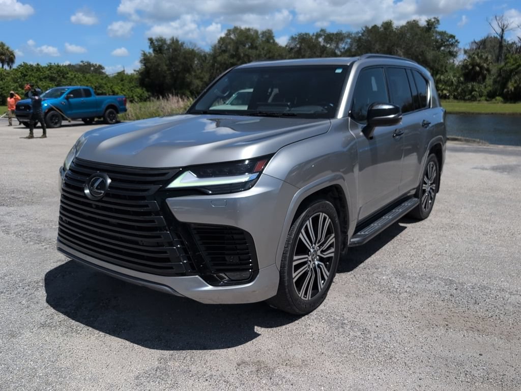 Used 2023 Lexus LX 600 4WD w/ Appearance Package image 6