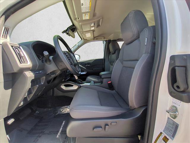 Used 2025 Nissan Frontier SV RWD image 15
