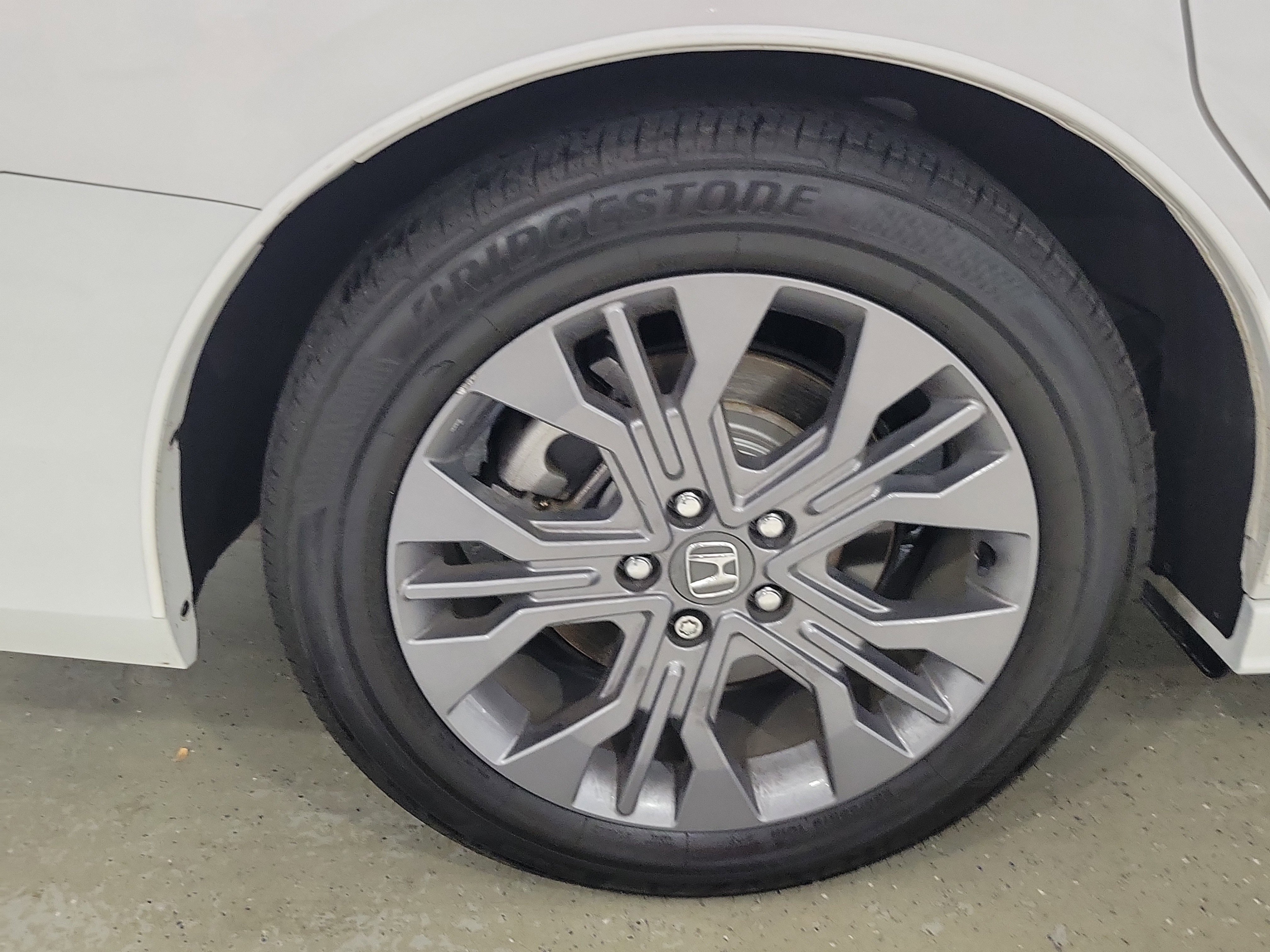 Certified 2025 Honda Odyssey Touring image 5