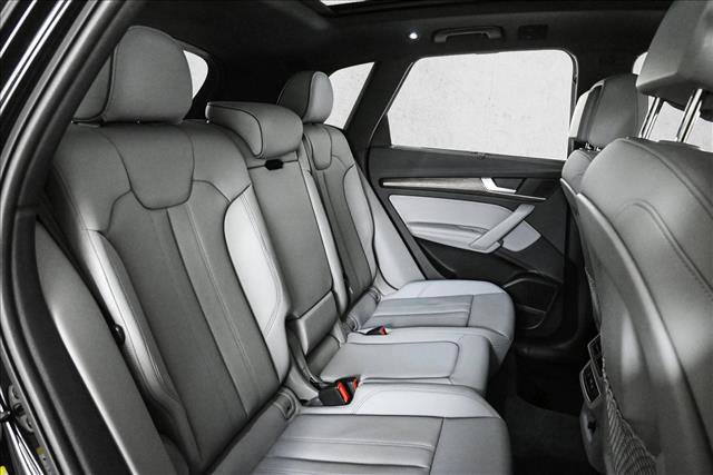 Certified 2024 Audi Q5 e Premium Plus w/ Premium Plus Package image 22