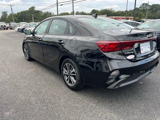 Used 2022 Kia Forte LXS image 5