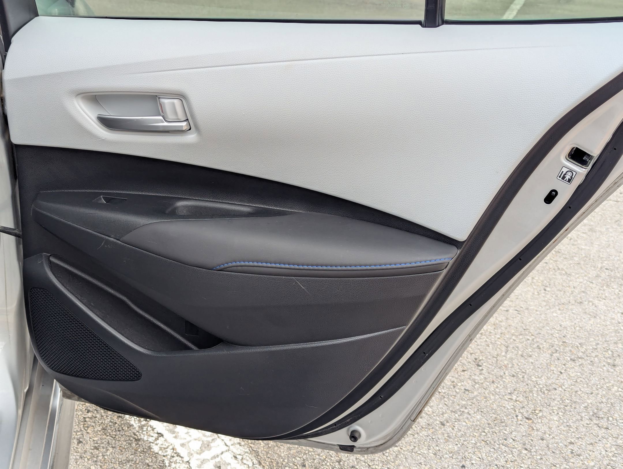 Used 2020 Toyota Corolla SE image 25