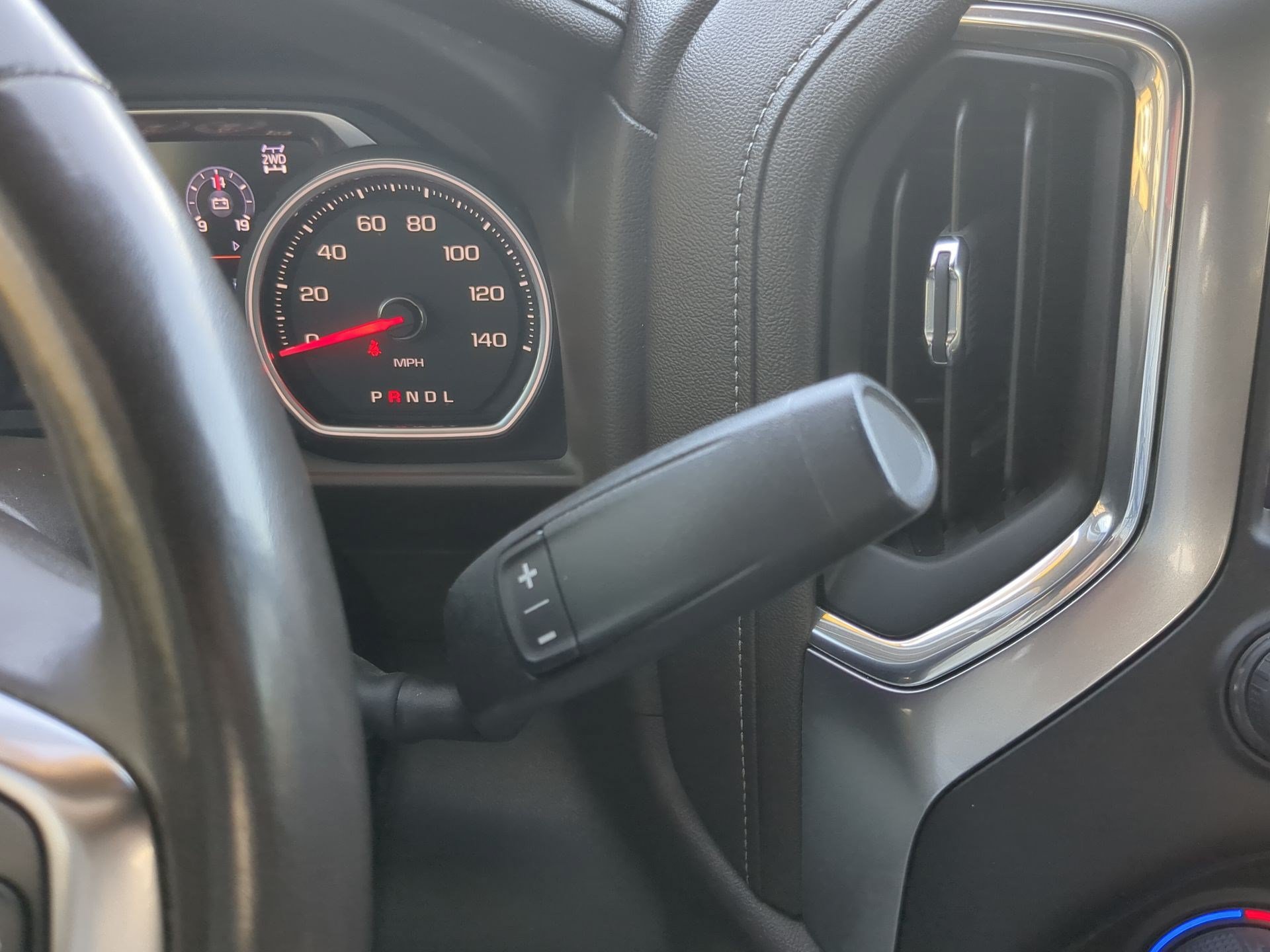 Used 2020 Chevrolet Silverado 1500 LTZ AWD/4WD image 19