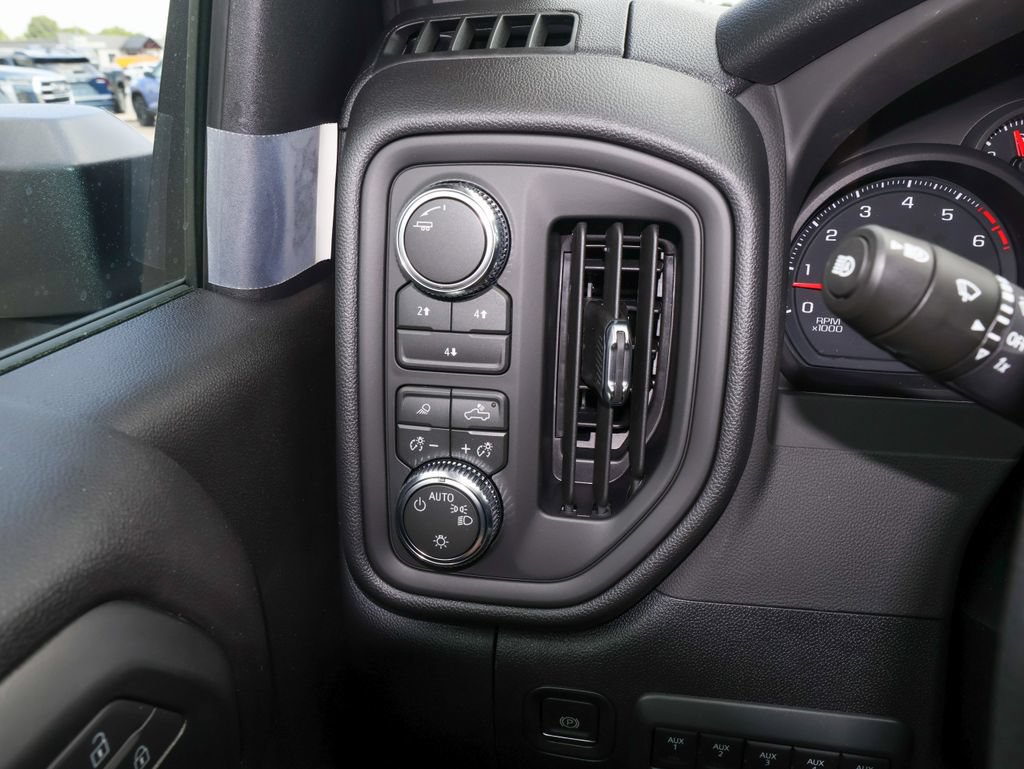 New 2026 GMC Sierra 2500 Pro AWD/4WD image 16