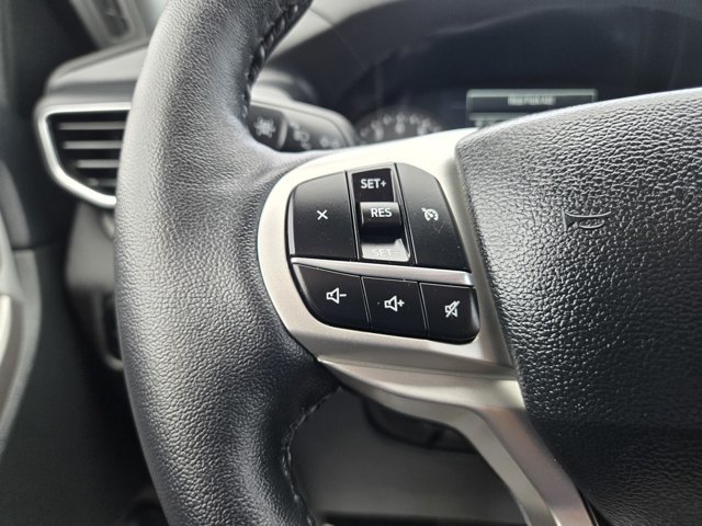 Used 2024 Ford Explorer XLT w/ Equipment Group 202A AWD/4WD image 19