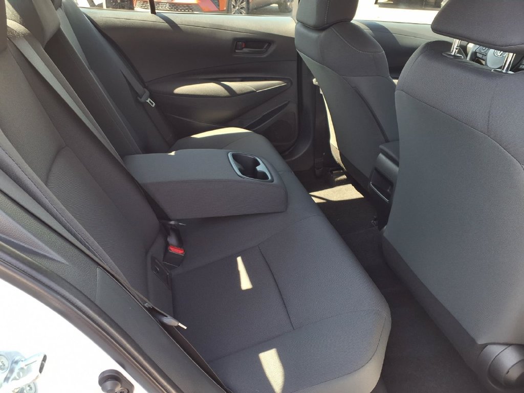 Certified 2022 Toyota Corolla LE w/ Carpet Mat Package (TMS) FWD image 31