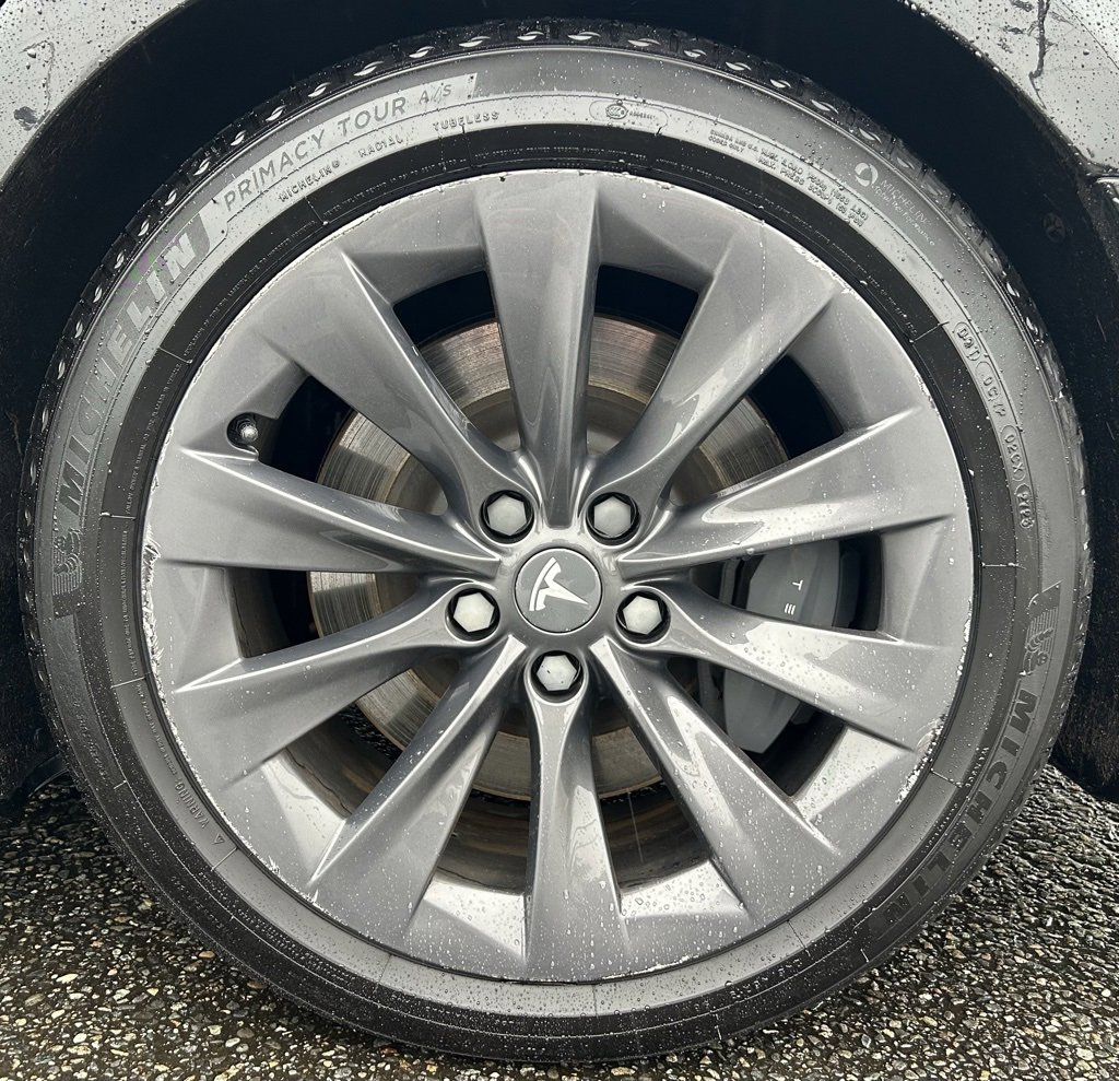 Used 2020 Tesla Model S Long Range Plus image 26