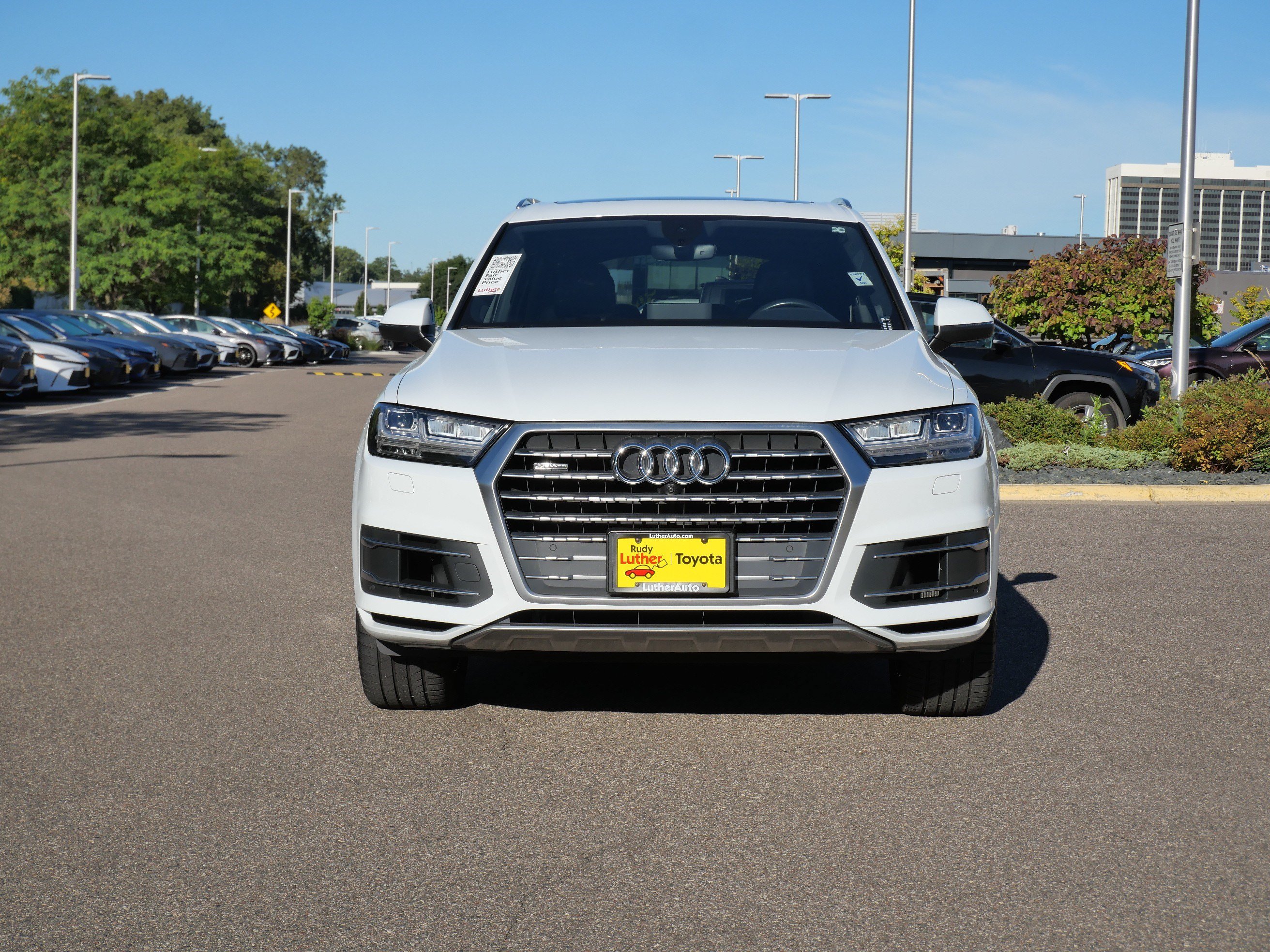 Used 2019 Audi Q7 3.0T Premium Plus w/ Premium Plus Package AWD/4WD image 2