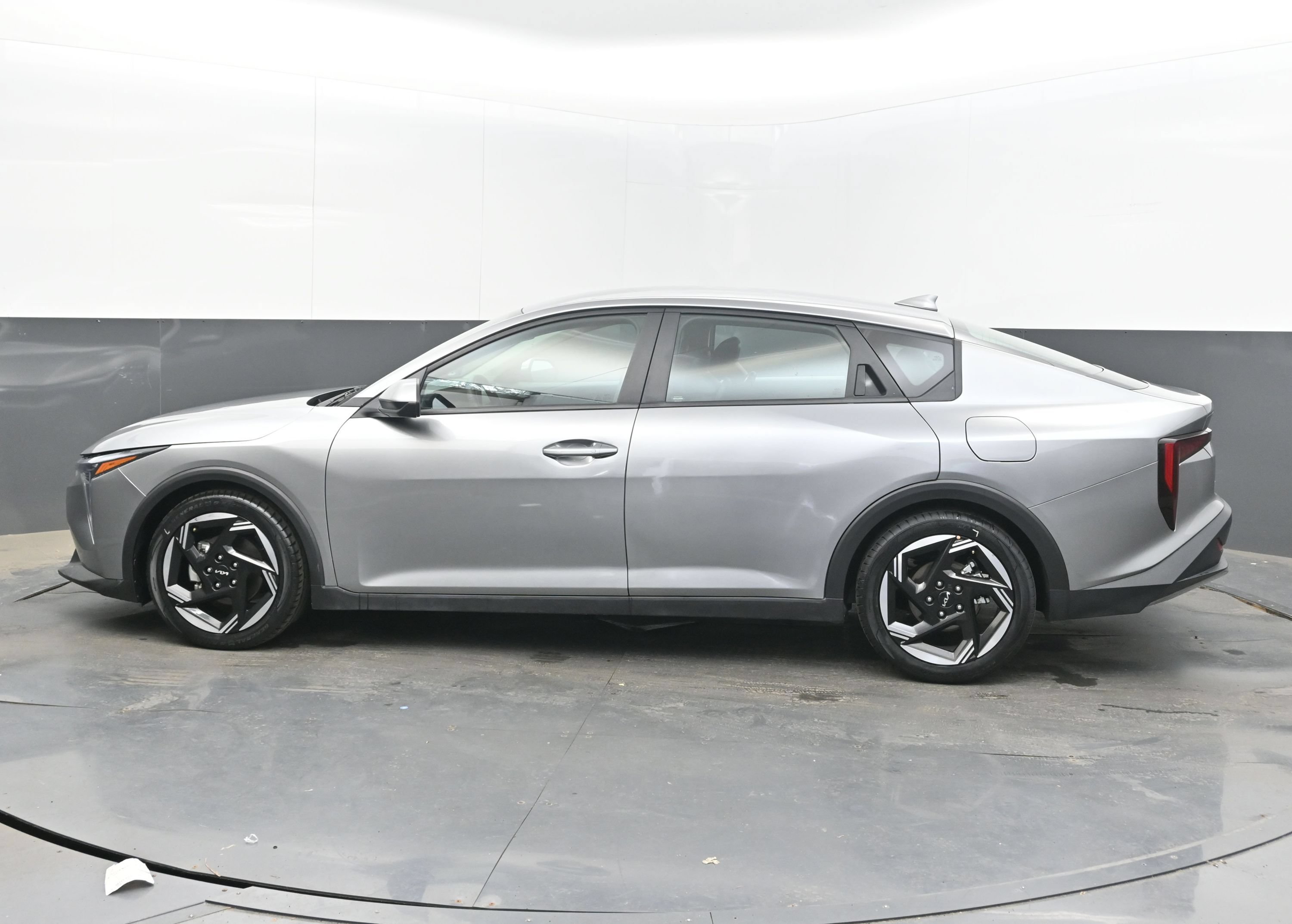 Used 2025 Kia K4 EX FWD image 5