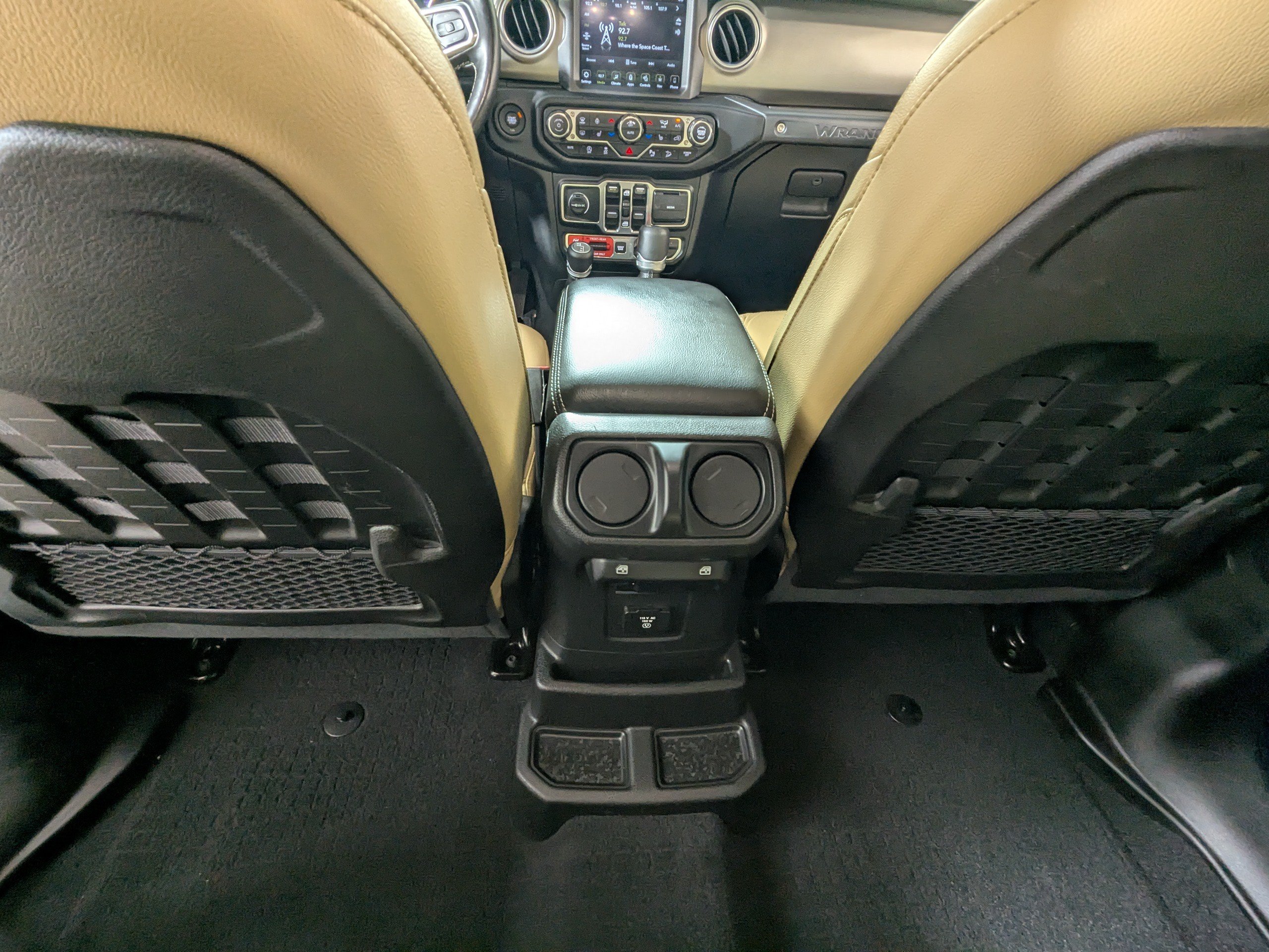 Used 2019 Jeep Wrangler Unlimited Rubicon w/ Dual Top Group AWD/4WD image 13