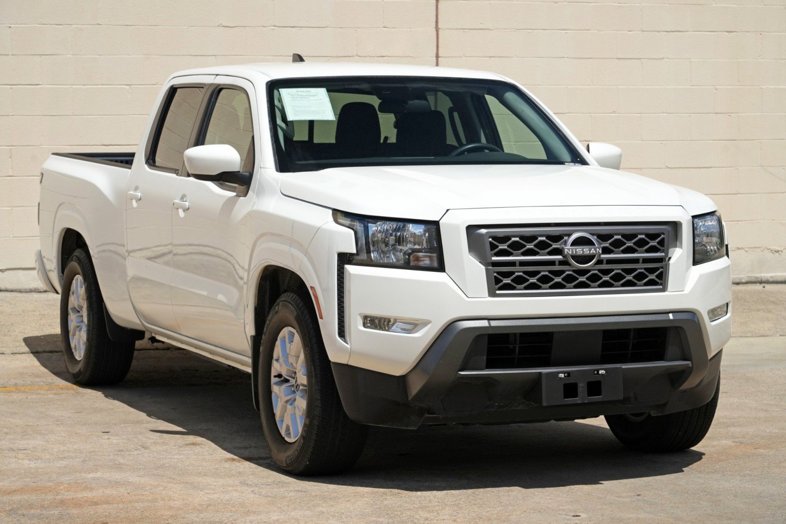 Used 2024 Nissan Frontier SV w/ Technology Package RWD image 47