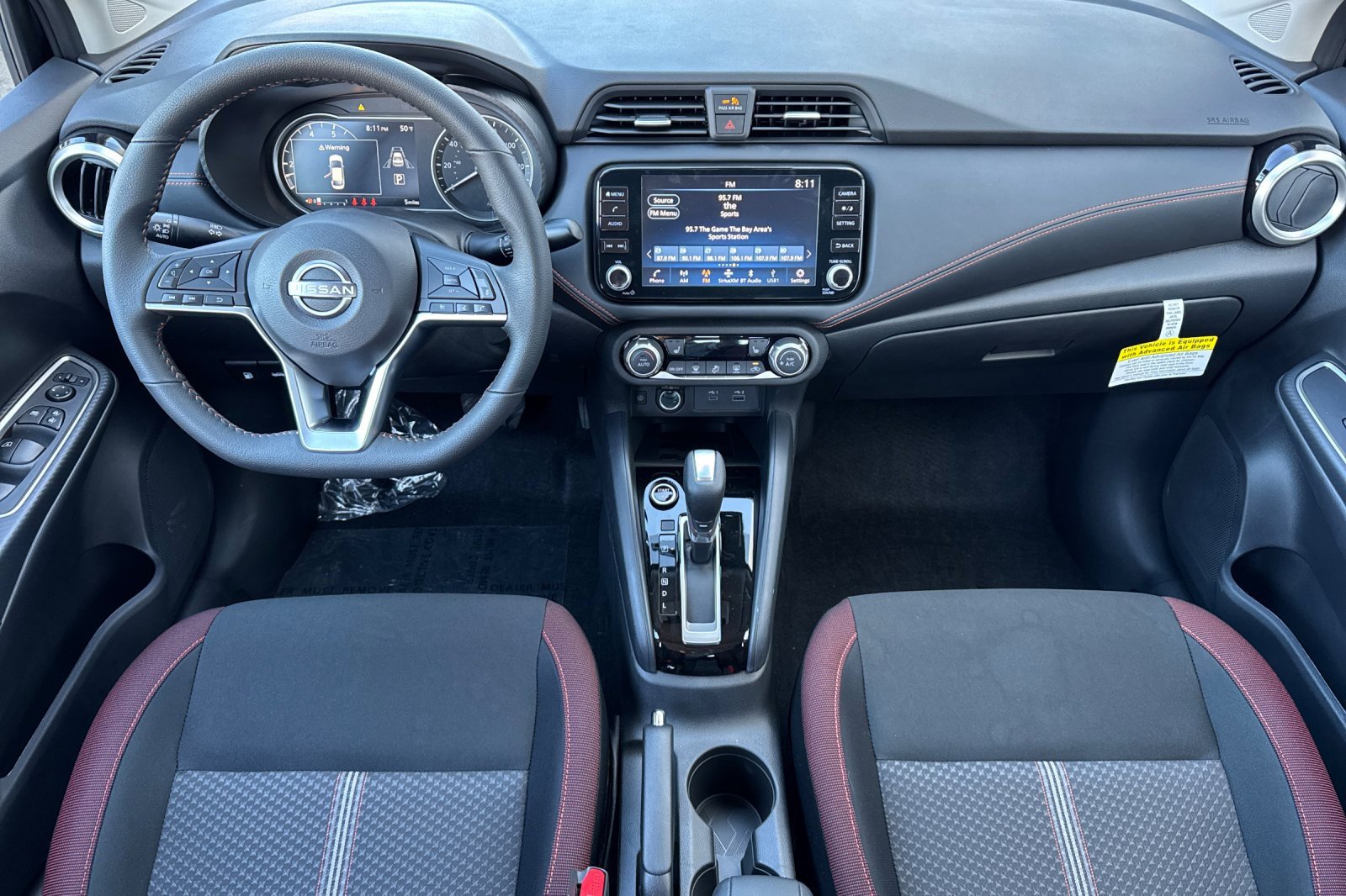 New 2025 Nissan Versa SR w/ Trunk Package image 10