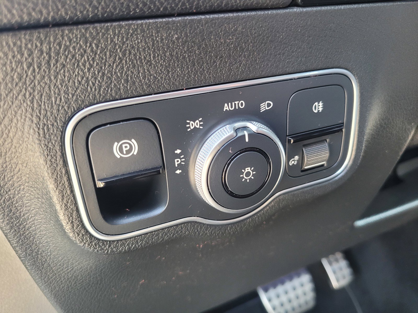 Used 2023 Mercedes-Benz GLA 250 4MATIC image 15