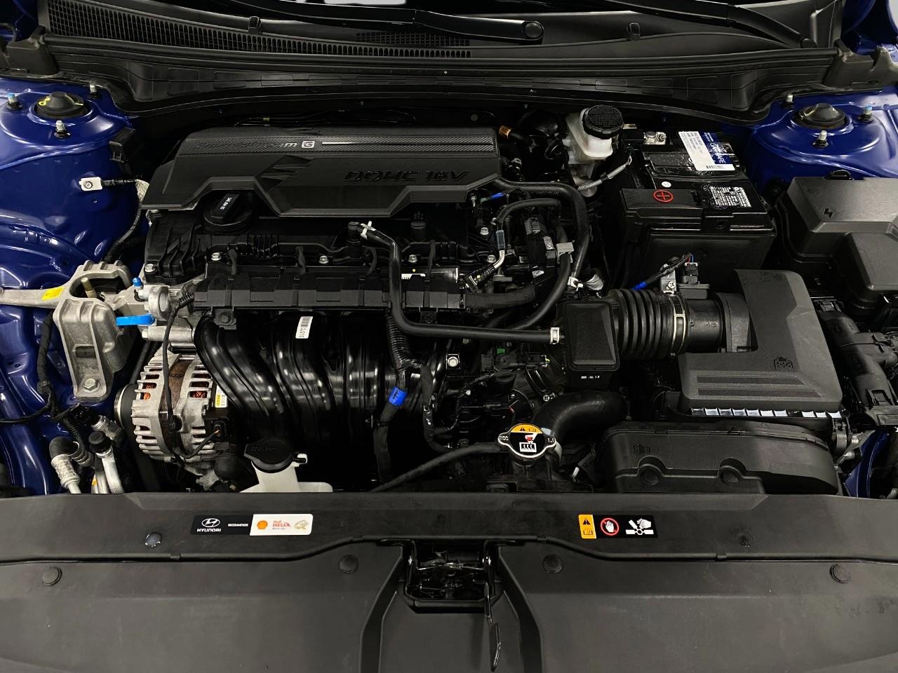 Certified 2025 Hyundai Elantra SEL FWD image 10