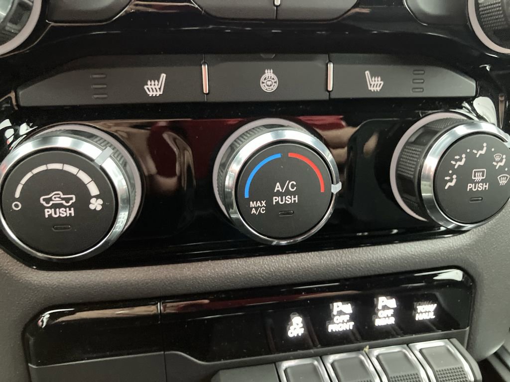 New 2026 RAM 1500 Big Horn w/ Night Edition image 40