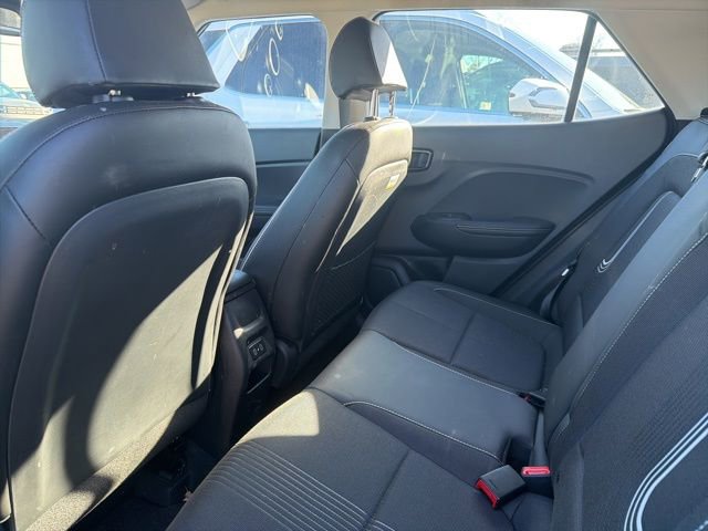 Used 2024 Hyundai Venue Limited image 12