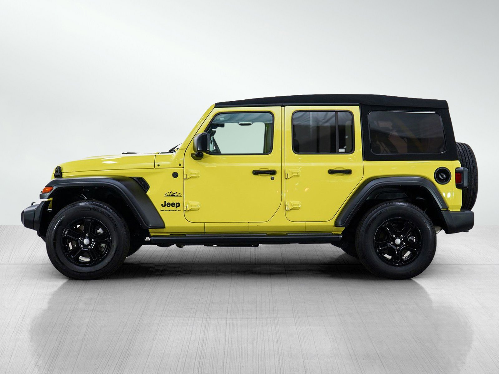 Used 2023 Jeep Wrangler Sport S AWD/4WD image 2