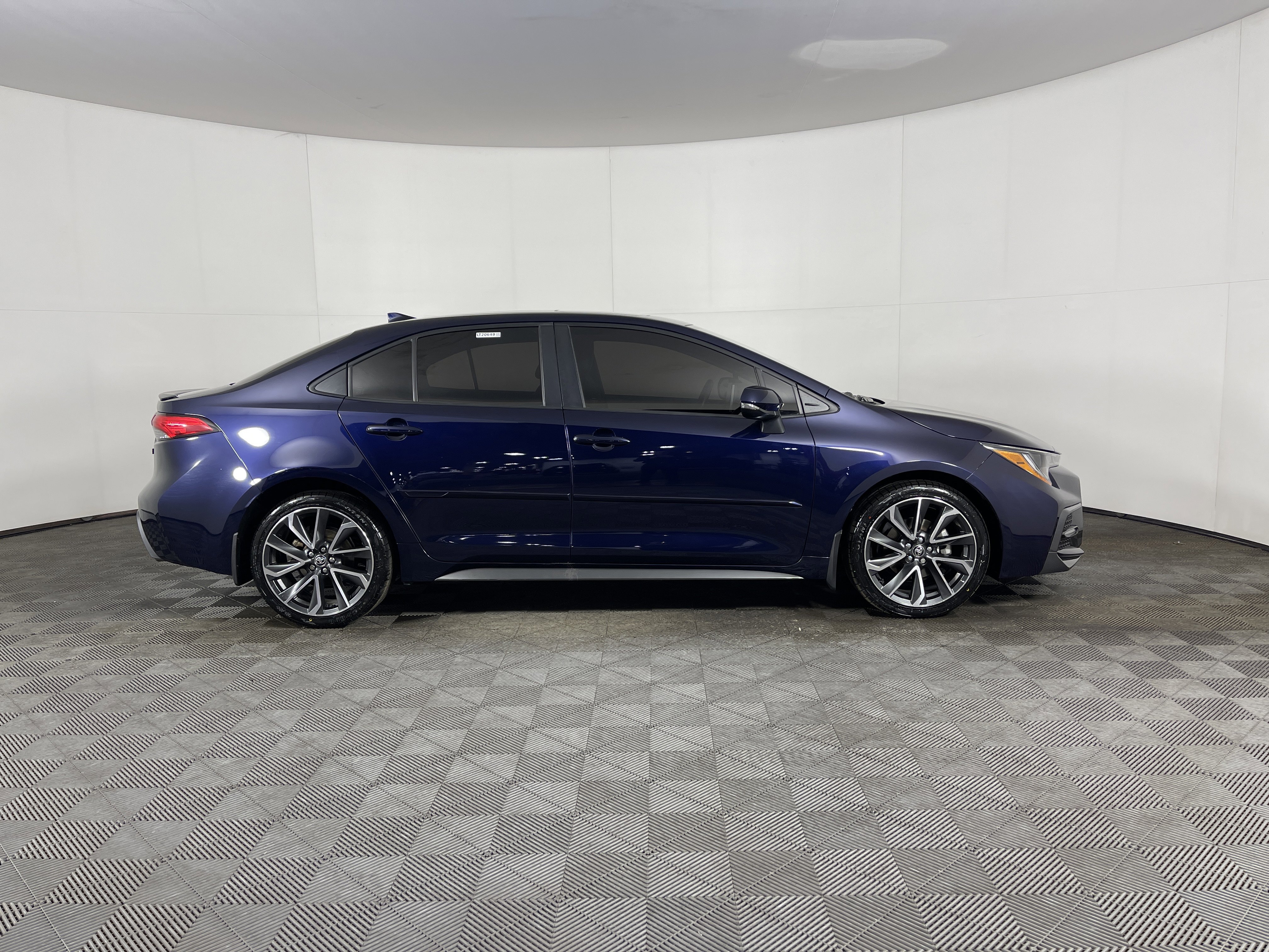 Used 2021 Toyota Corolla XSE image 5
