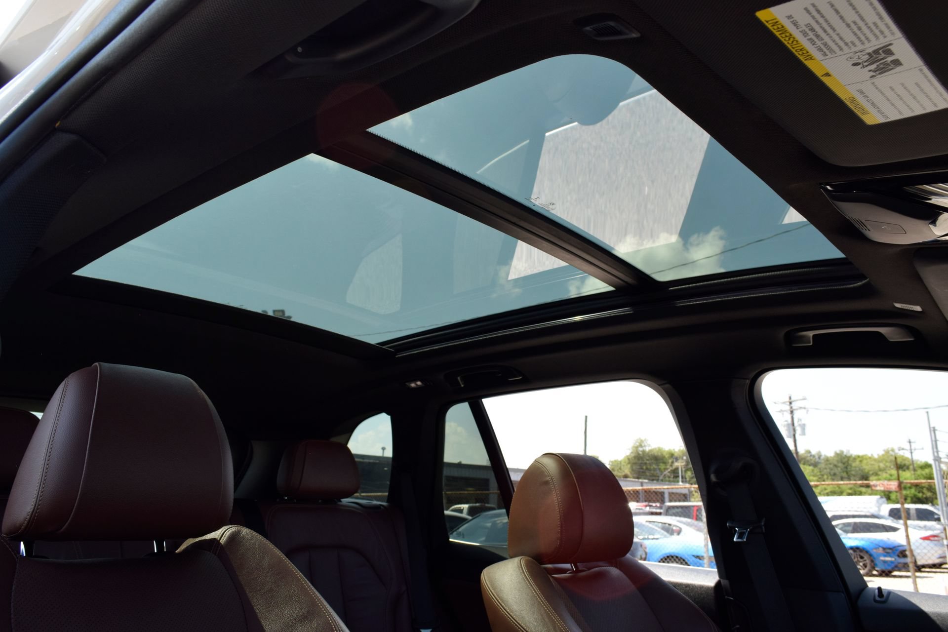 Used 2019 BMW X5 xDrive40i AWD/4WD image 22