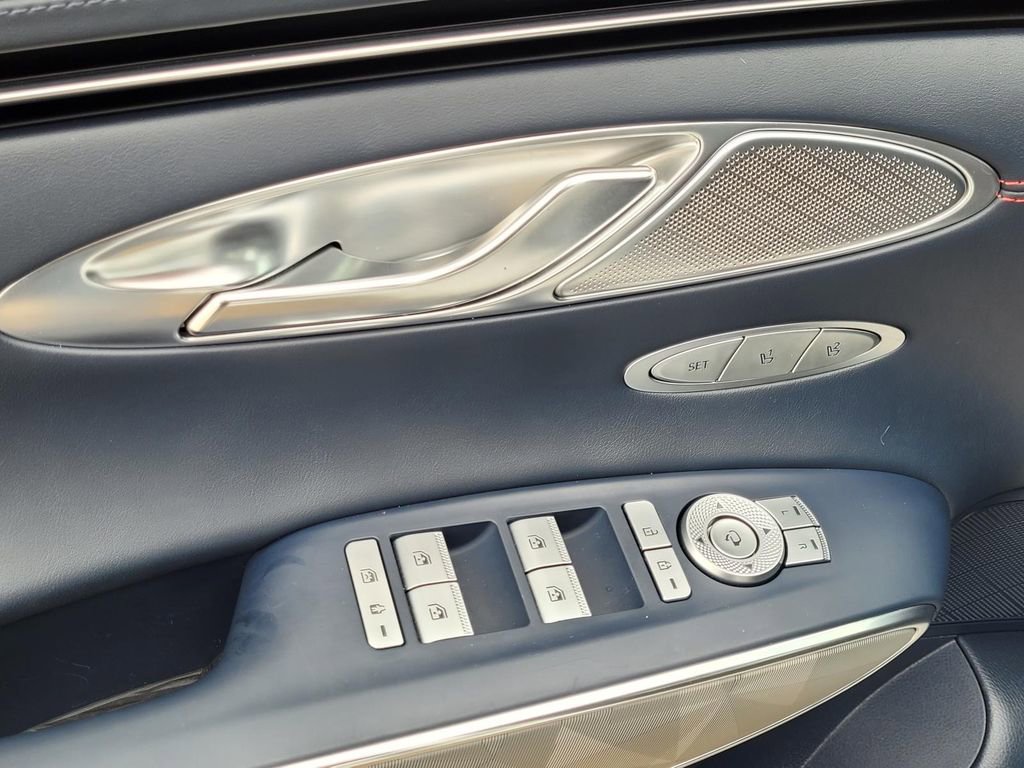 Used 2024 Genesis GV70 3.5T Sport w/ Sport Advanced Package image 12