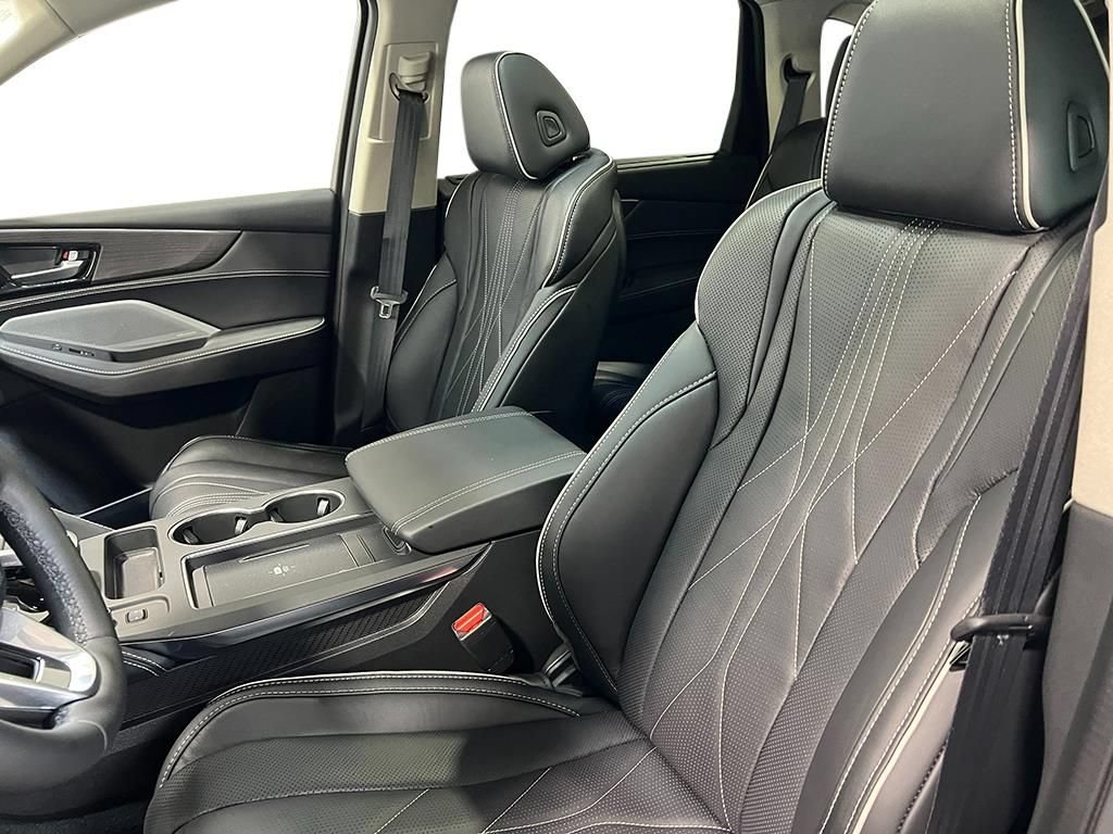 New 2026 Acura MDX SH-AWD w/ Advance Package image 13