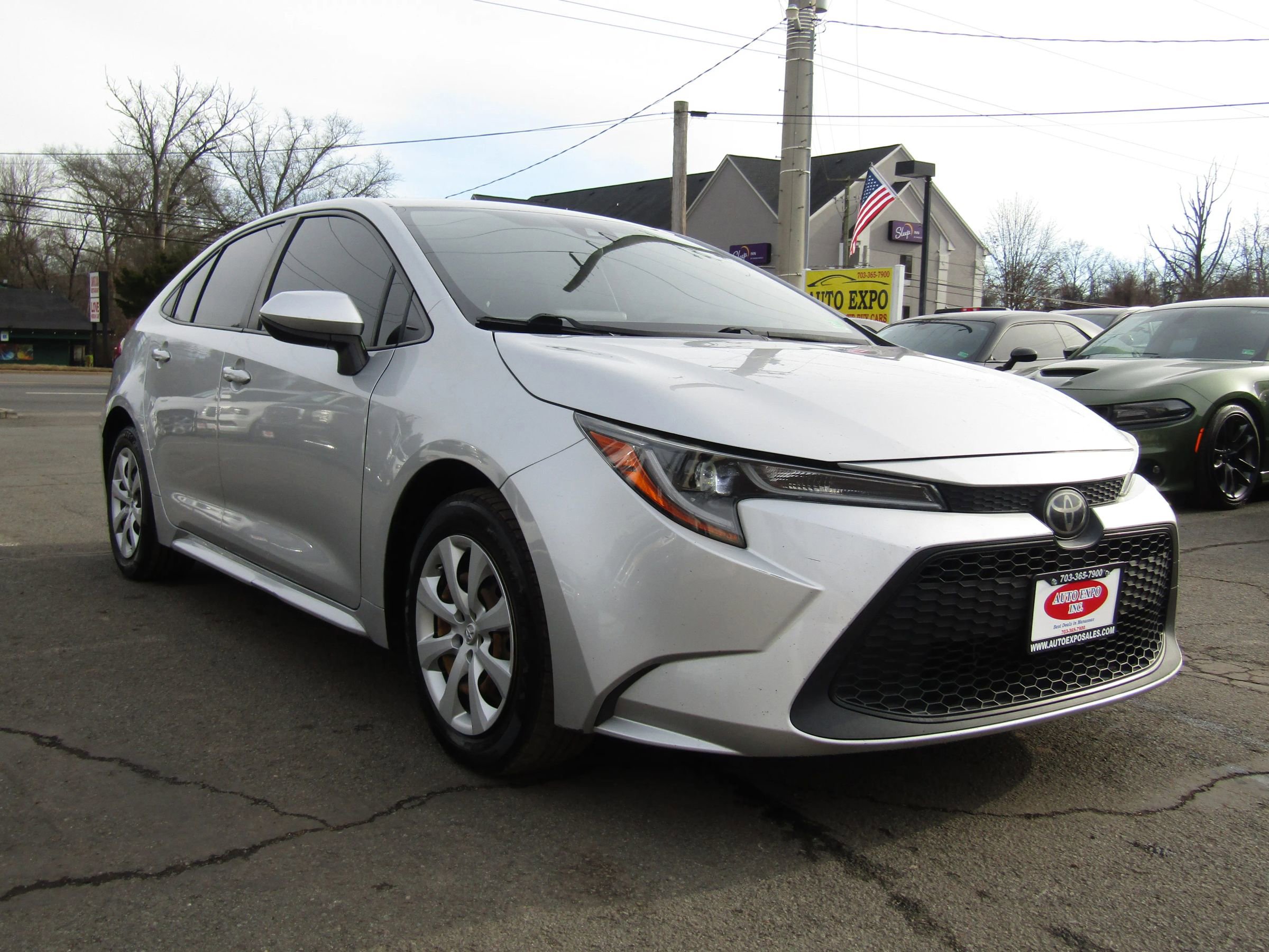 Used 2022 Toyota Corolla LE image 1