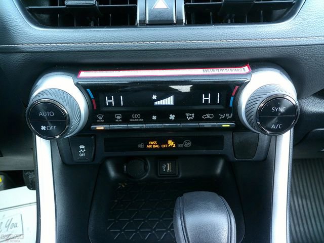 Used 2024 Toyota RAV4 LE image 18