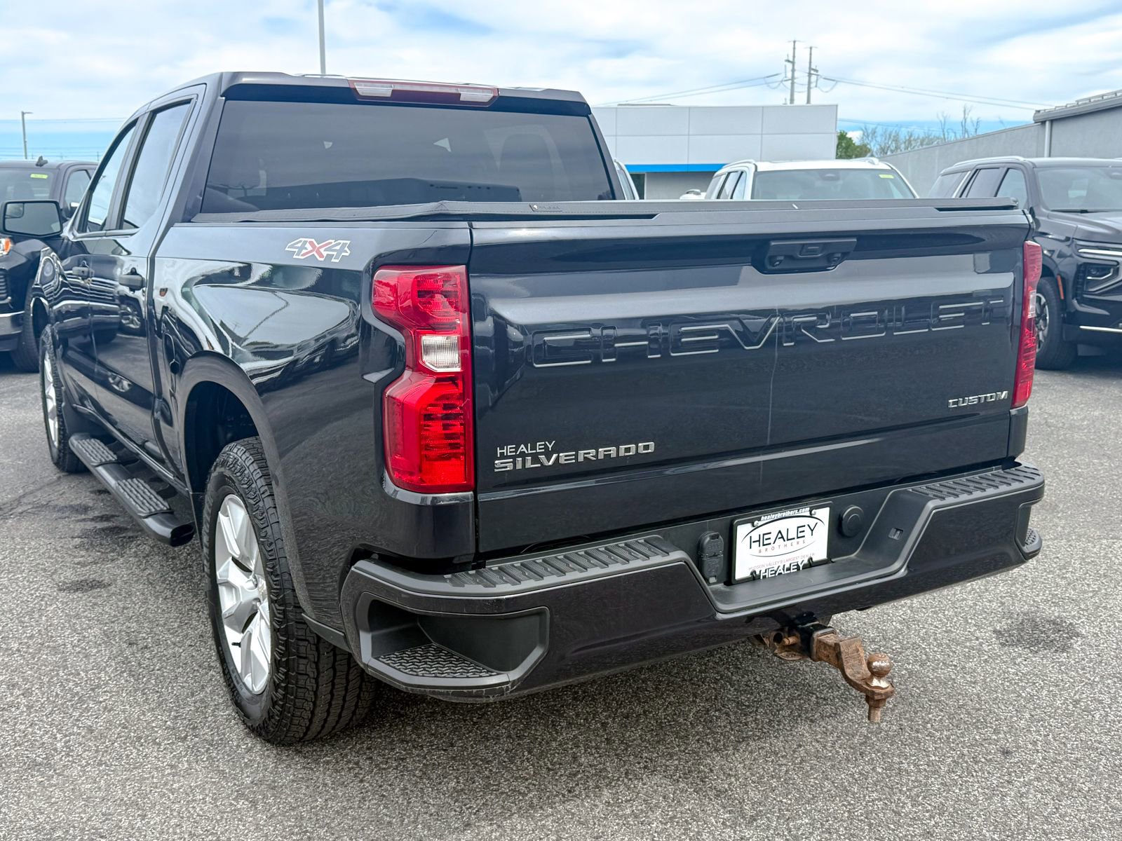 Certified 2022 Chevrolet Silverado 1500 Custom AWD/4WD image 6