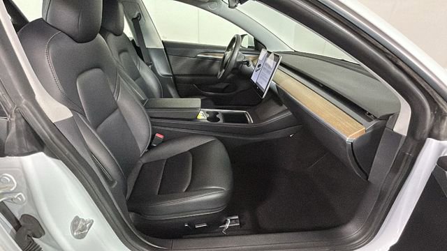 Used 2021 Tesla Model 3 Standard Range Plus RWD image 27
