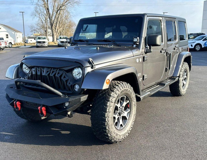 Used 2017 Jeep Wrangler Unlimited Sahara w/ Connectivity Group image 4