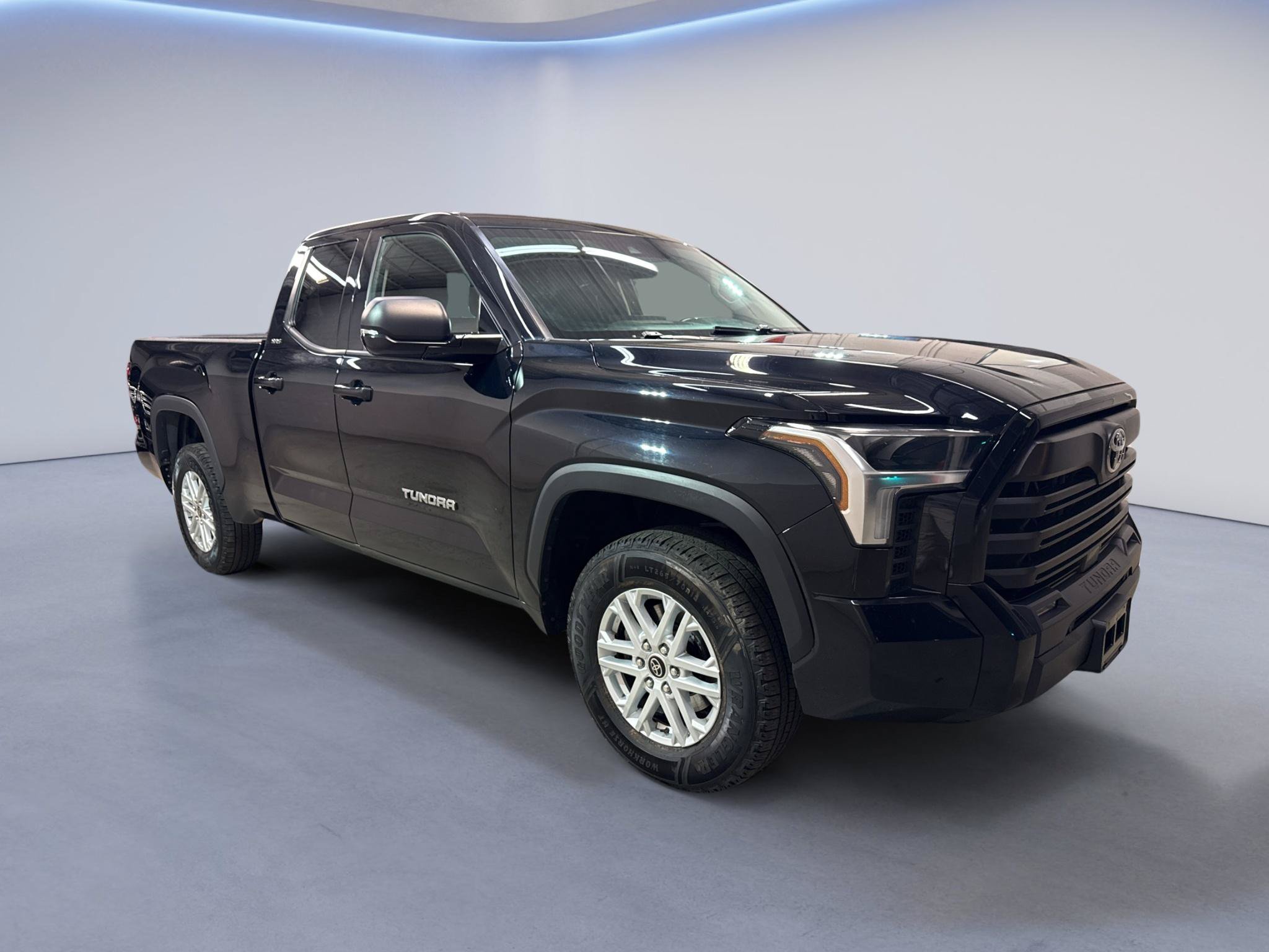 Used 2022 Toyota Tundra SR5 w/ SR5 Premium Package