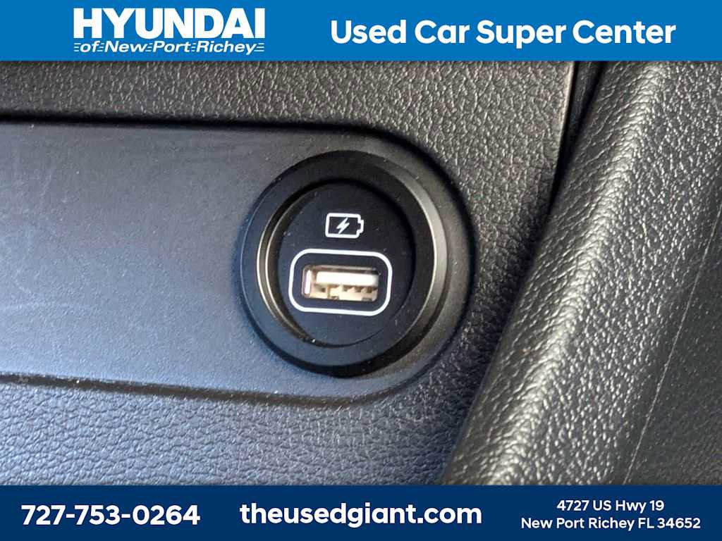 Used 2023 Hyundai Santa Fe Calligraphy w/ Cargo Package AWD/4WD image 34