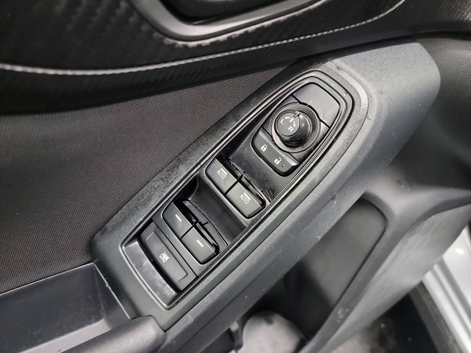 Used 2018 Subaru Crosstrek 2.0i Premium w/ Eyesight System image 14