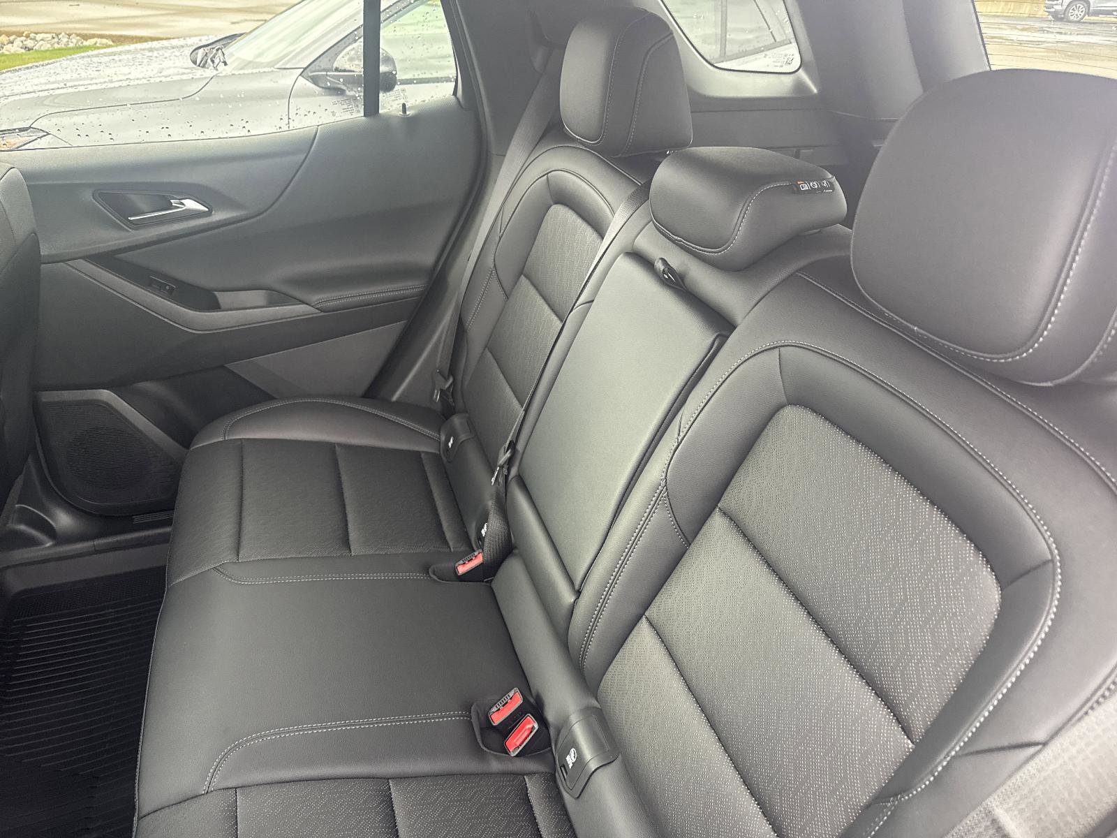 New 2026 Chevrolet Equinox LT w/ Convenience Package II image 10