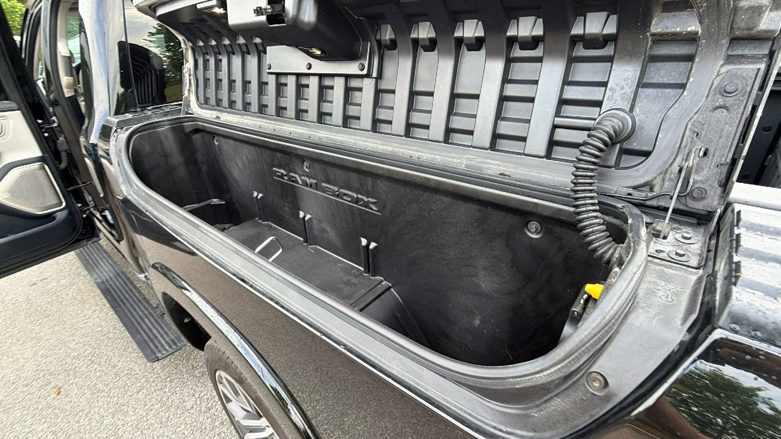 Used 2025 RAM 1500 Tungsten w/ Bed Utility Group AWD/4WD image 14