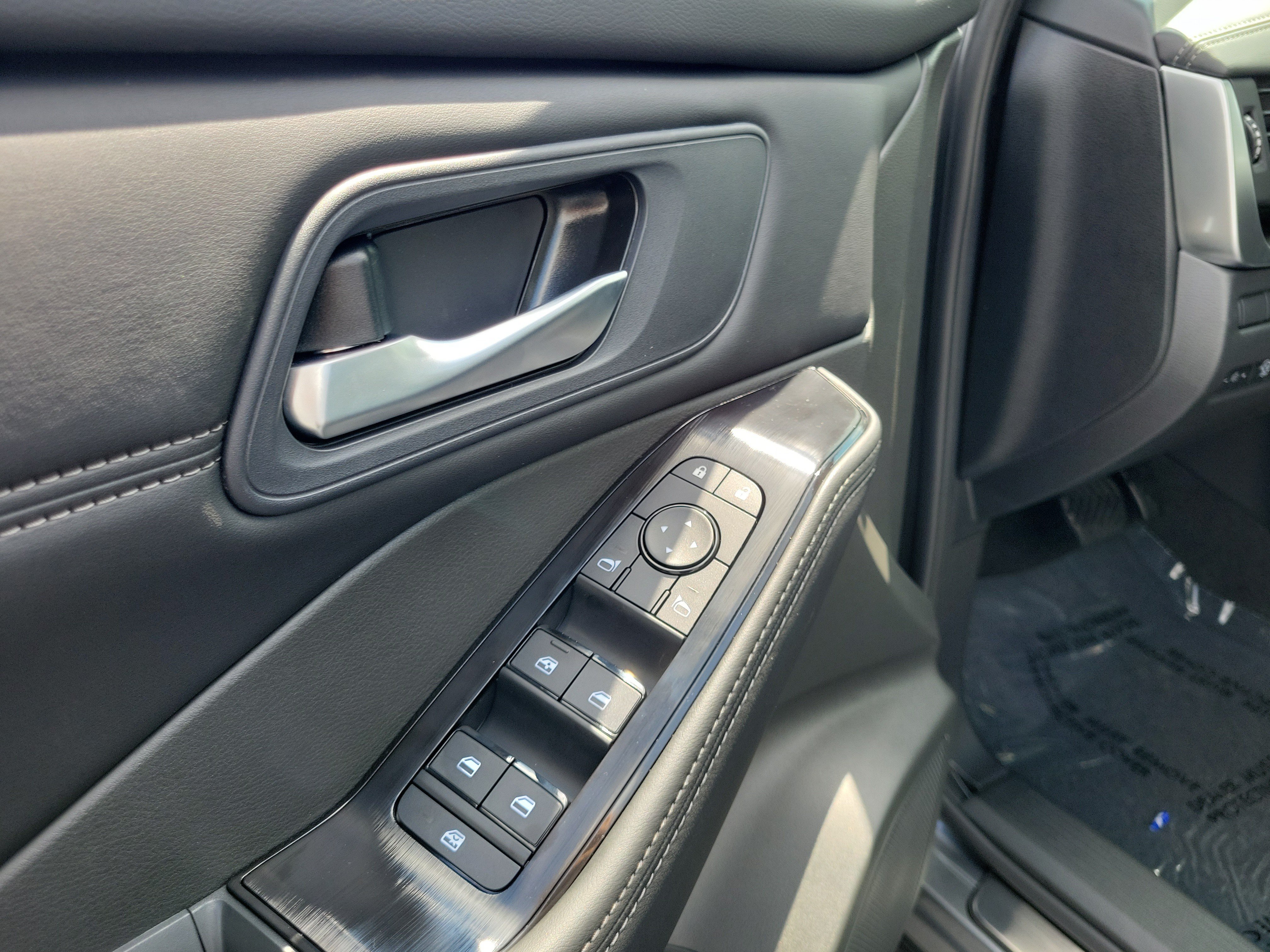 New 2026 Nissan Rogue Dark Armor AWD/4WD image 18