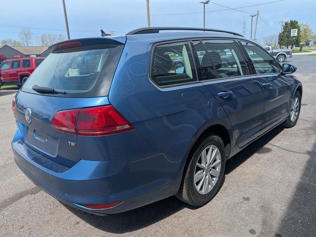 Used 2016 Volkswagen Golf S FWD image 4