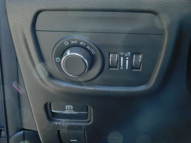 New 2026 Jeep Grand Cherokee Laredo w/ Trailer Tow Package RWD image 18