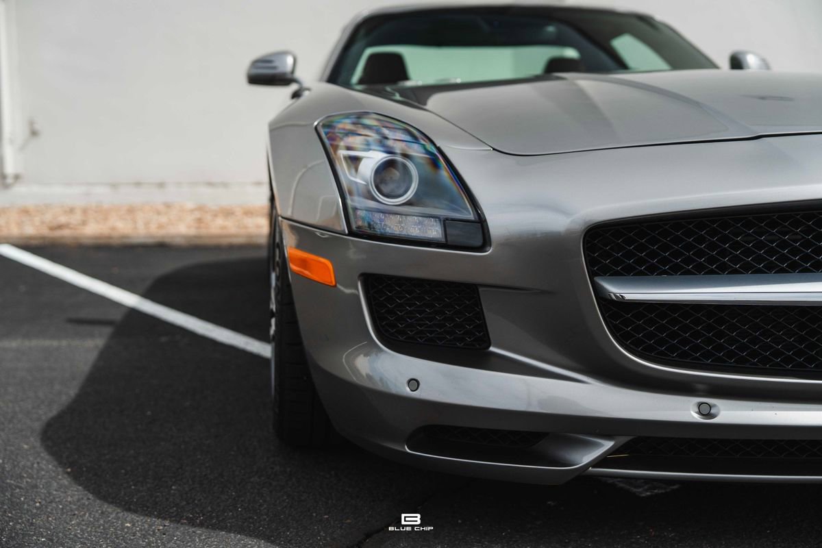 Used 2011 Mercedes-Benz SLS AMG Coupe image 24