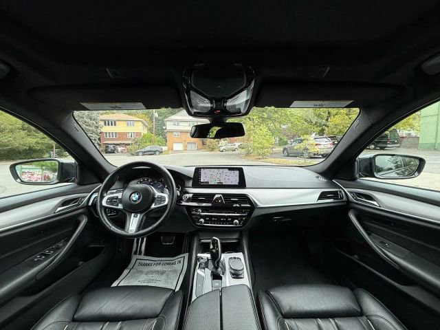 Used 2018 BMW 540i xDrive w/ M Sport Package image 26