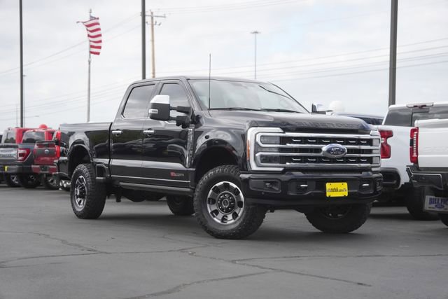 Used 2023 Ford F250 Platinum w/ Tremor Off-Road Package AWD/4WD image 2