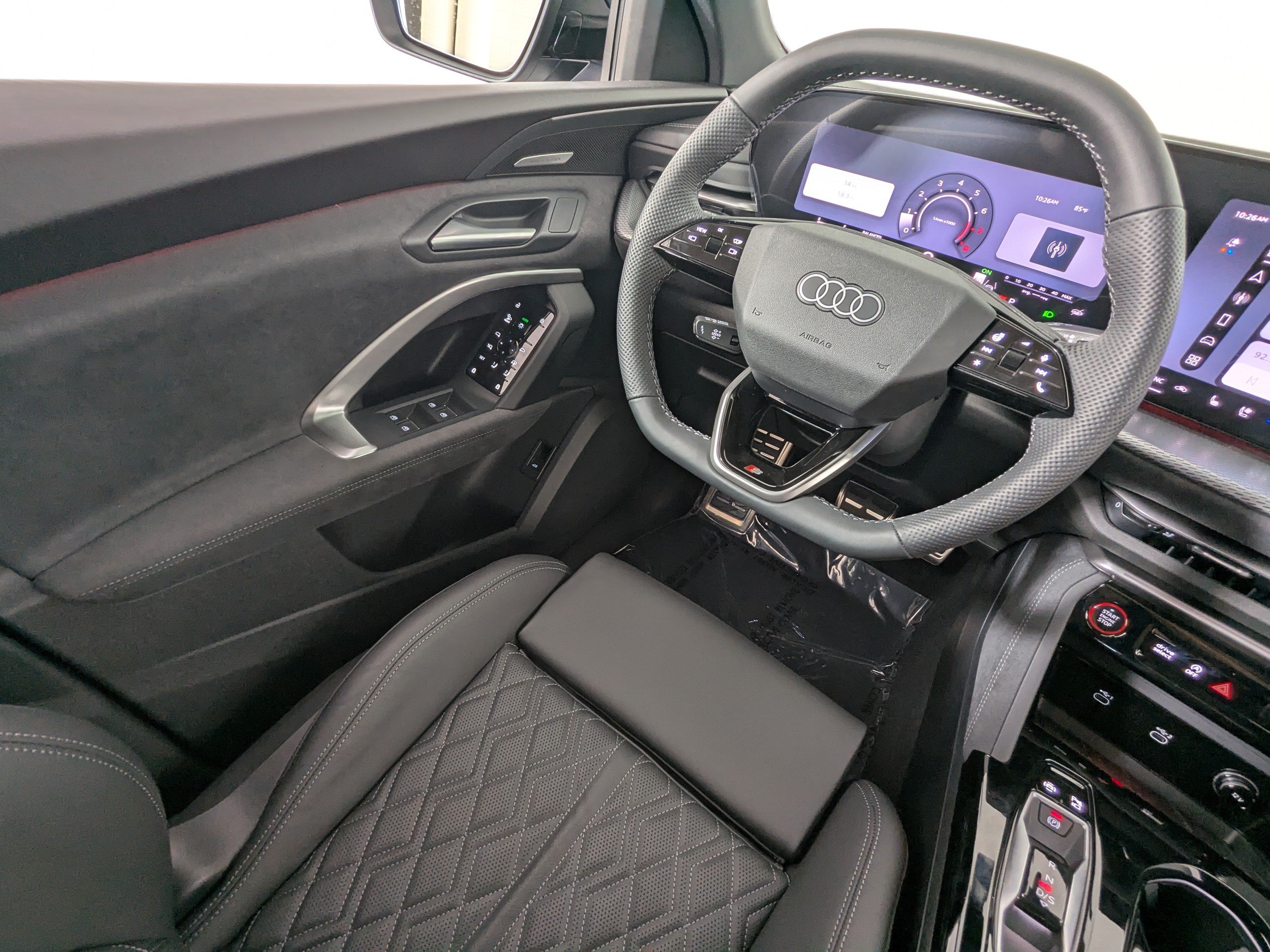 New 2026 Audi SQ5 Prestige AWD/4WD image 10