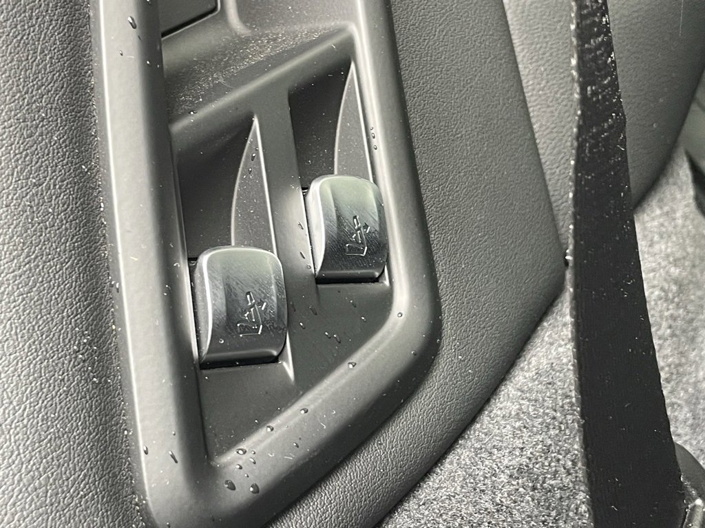 Used 2025 BMW X7 xDrive40i w/ M Sport Package image 21